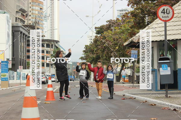 Compra tus fotos del eventoCorrida Solidria de Inverno 2018 En Fotop