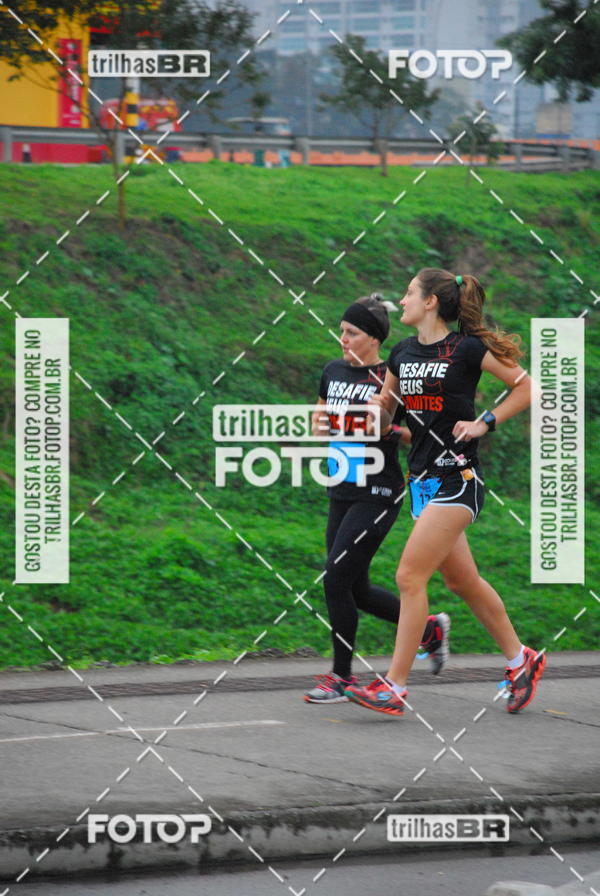 Buy your photos of the eventMeia Maratona Caixa Brusque 2018 on Fotop