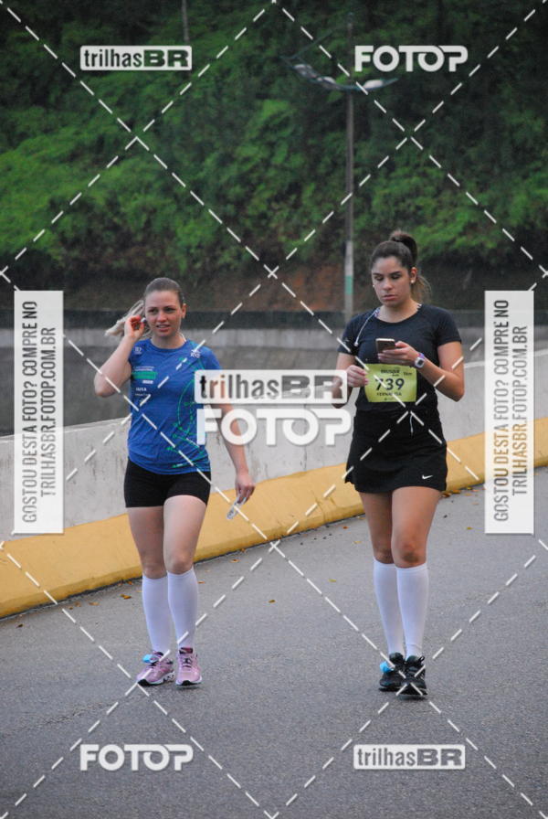 Buy your photos of the eventMeia Maratona Caixa Brusque 2018 on Fotop