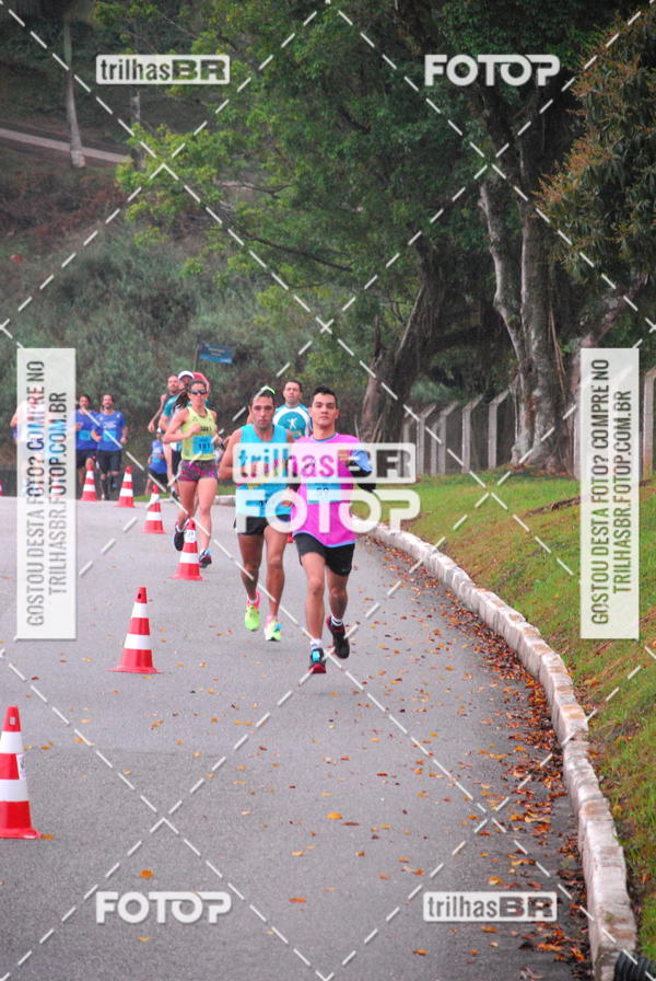 Buy your photos of the eventMeia Maratona Caixa Brusque 2018 on Fotop