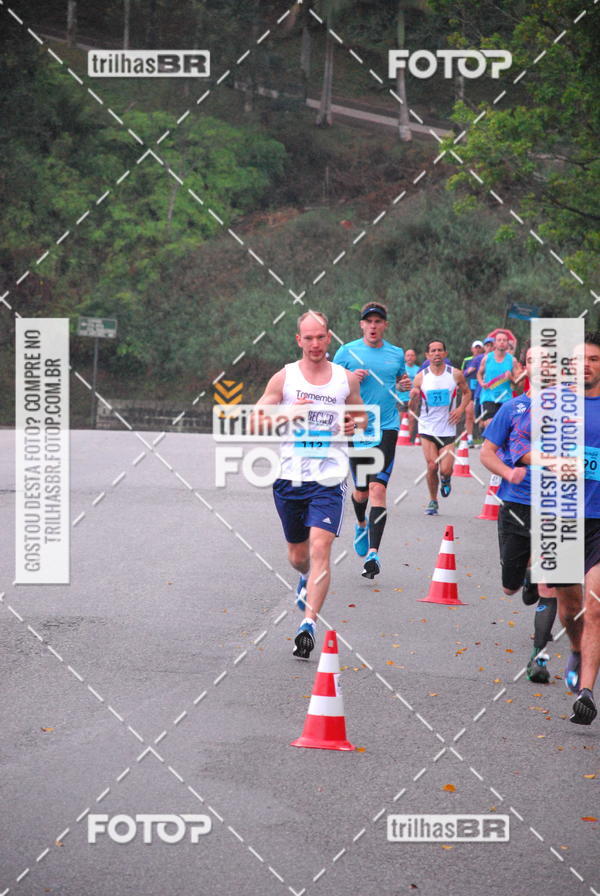 Buy your photos of the eventMeia Maratona Caixa Brusque 2018 on Fotop
