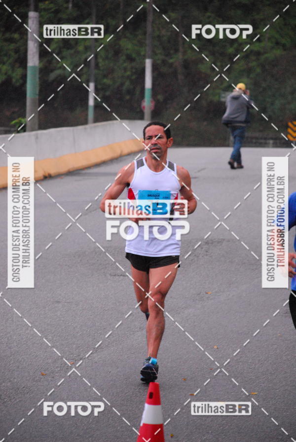 Buy your photos of the eventMeia Maratona Caixa Brusque 2018 on Fotop
