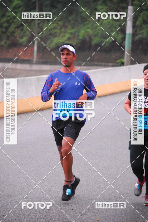 Buy your photos of the eventMeia Maratona Caixa Brusque 2018 on Fotop