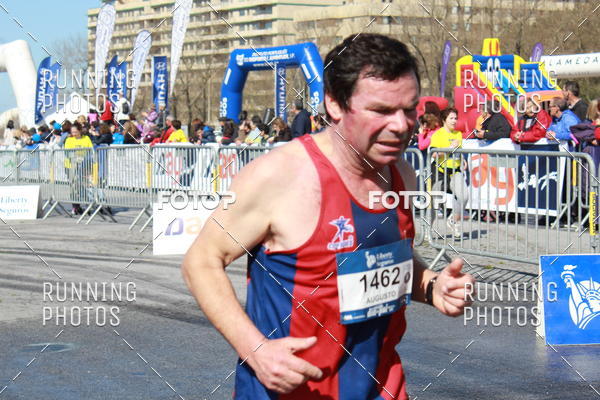 Buy your photos of the eventDia Pai 2018 on Fotop