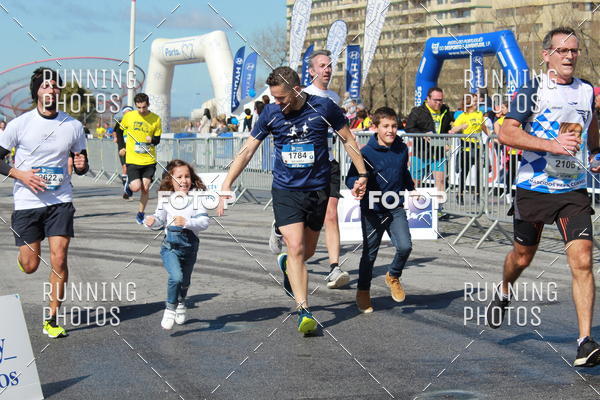 Buy your photos of the eventDia Pai 2018 on Fotop