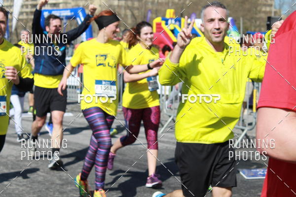 Buy your photos of the eventDia Pai 2018 on Fotop