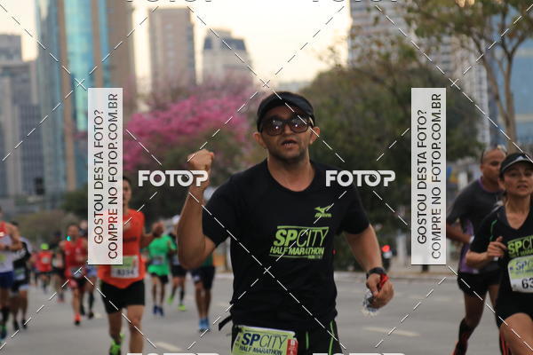 Buy your photos of the eventSP City Marathon on Fotop