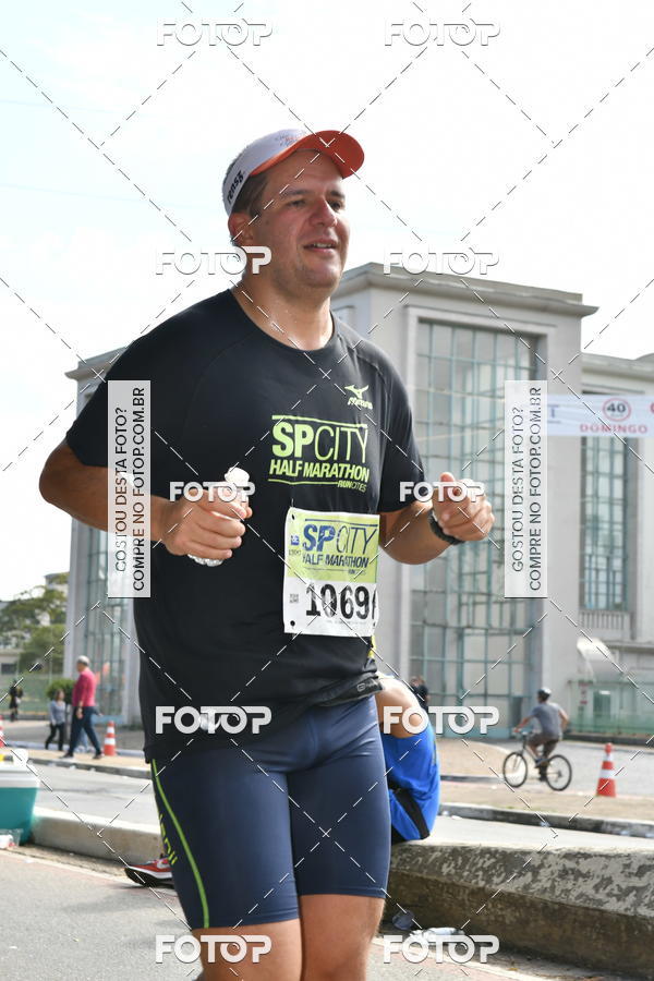 Compra tus fotos del eventoSP City Marathon En Fotop
