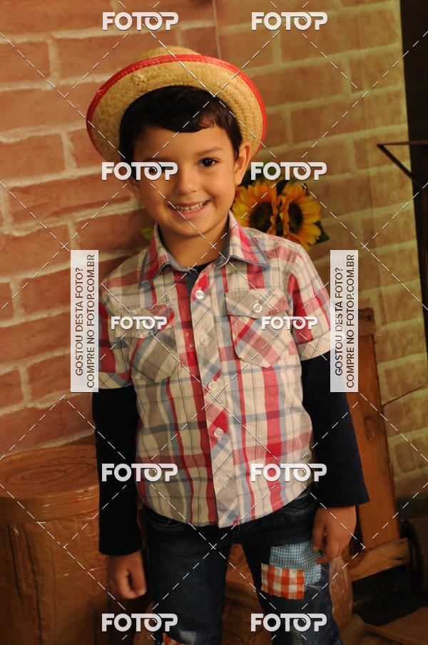 Buy your photos of the eventFESTA JUNINA CURUMIM on Fotop