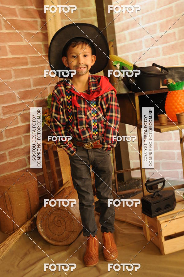 Buy your photos of the eventFESTA JUNINA CURUMIM on Fotop