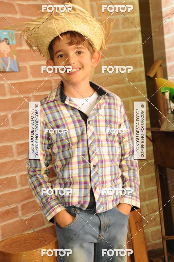 Buy your photos of the eventFESTA JUNINA CURUMIM on Fotop