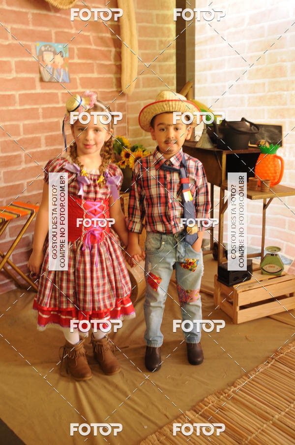 Buy your photos of the eventFESTA JUNINA CURUMIM on Fotop