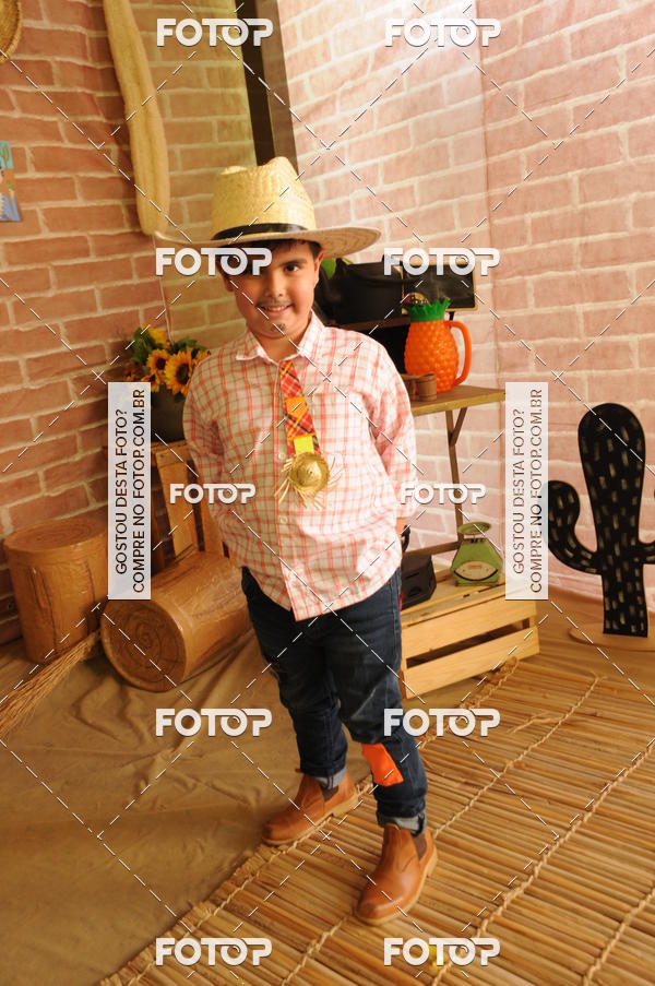 Buy your photos of the eventFESTA JUNINA CURUMIM on Fotop