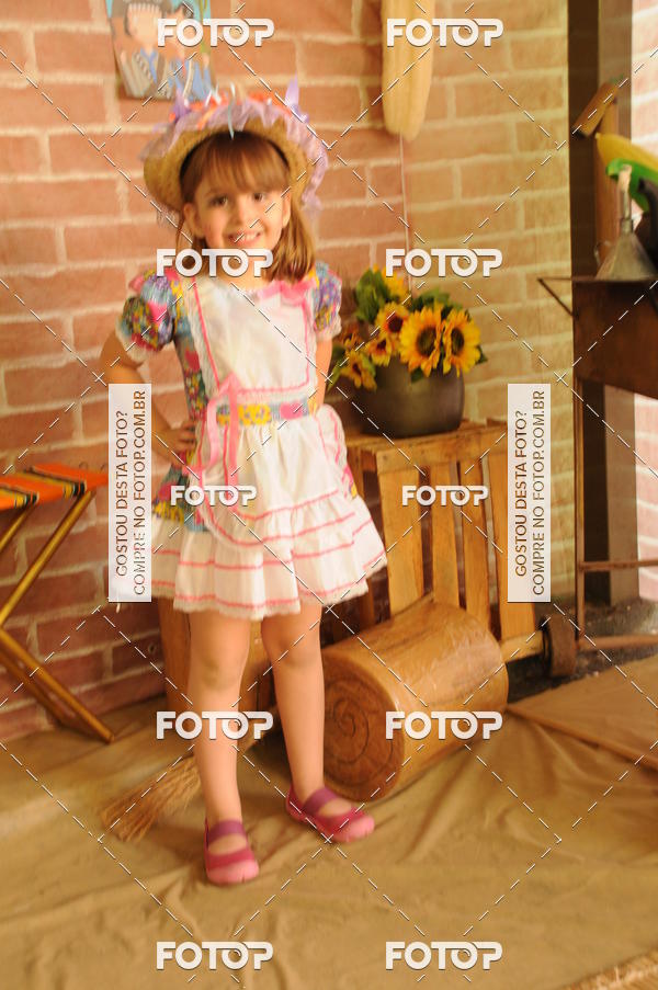 Buy your photos of the eventFESTA JUNINA CURUMIM on Fotop