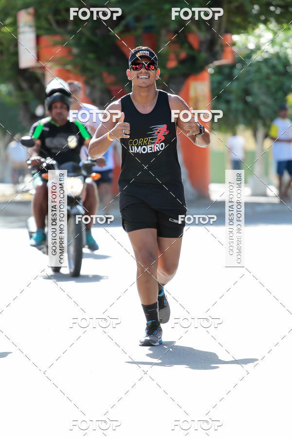Buy your photos of the eventTreino Comemorativo - 1 ano do Corre Limoeiro on Fotop