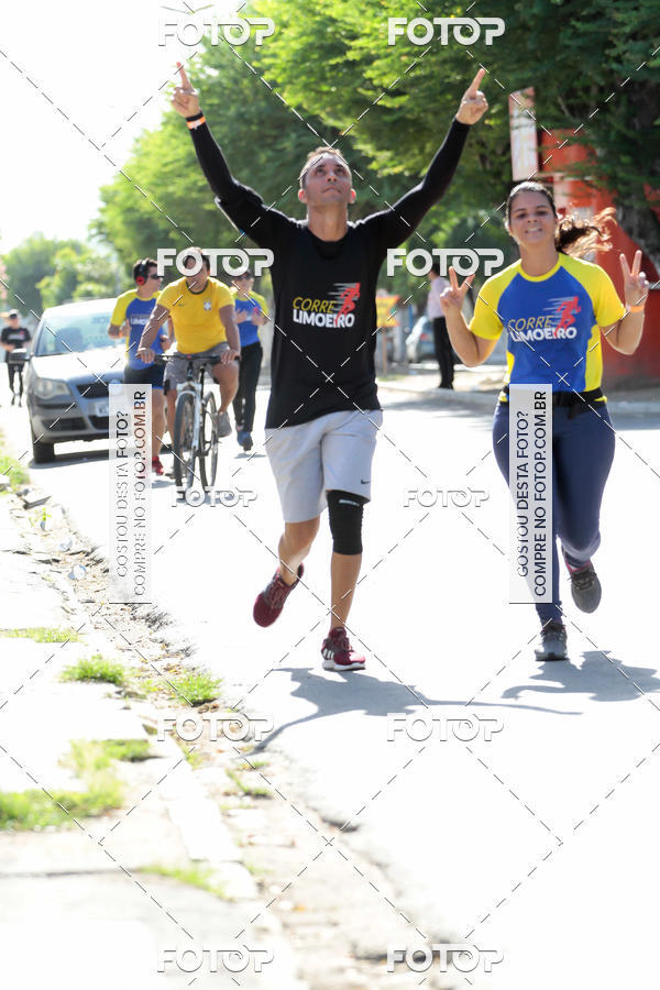 Buy your photos of the eventTreino Comemorativo - 1 ano do Corre Limoeiro on Fotop