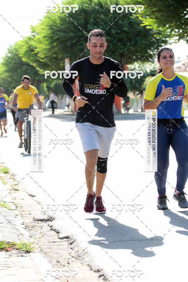 Buy your photos of the eventTreino Comemorativo - 1 ano do Corre Limoeiro on Fotop
