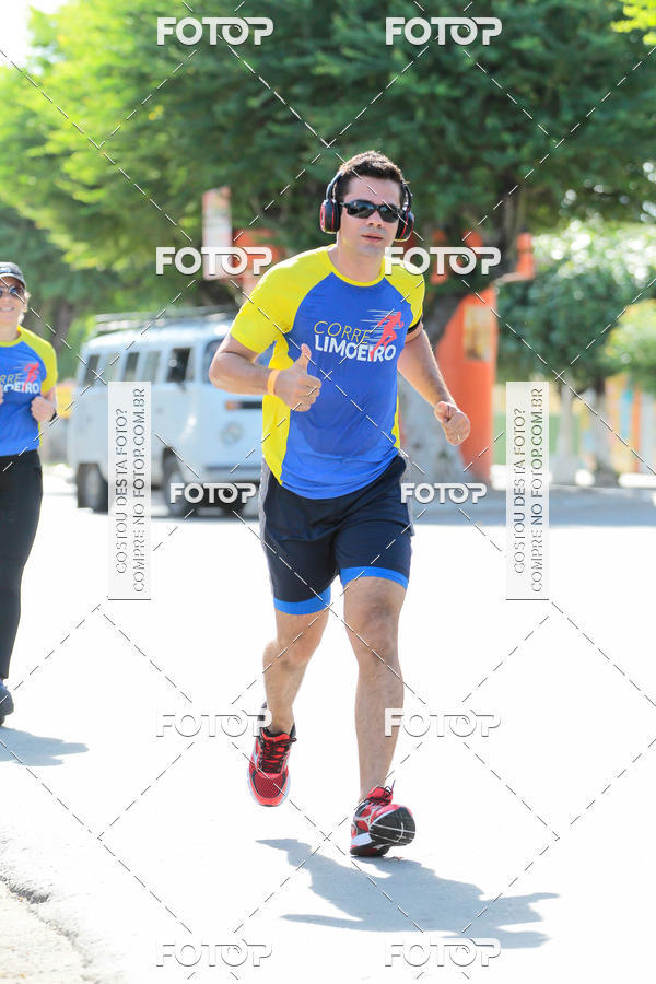 Buy your photos of the eventTreino Comemorativo - 1 ano do Corre Limoeiro on Fotop
