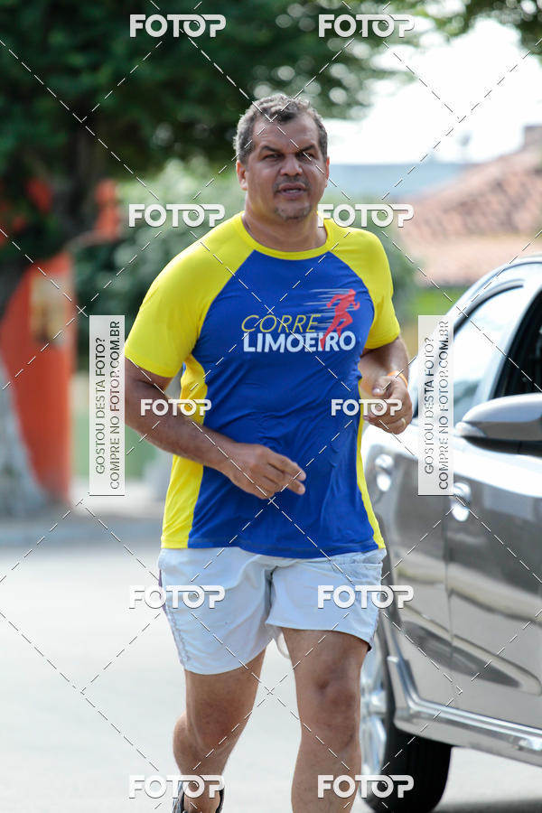 Buy your photos of the eventTreino Comemorativo - 1 ano do Corre Limoeiro on Fotop