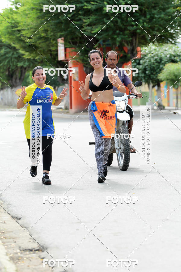 Buy your photos of the eventTreino Comemorativo - 1 ano do Corre Limoeiro on Fotop
