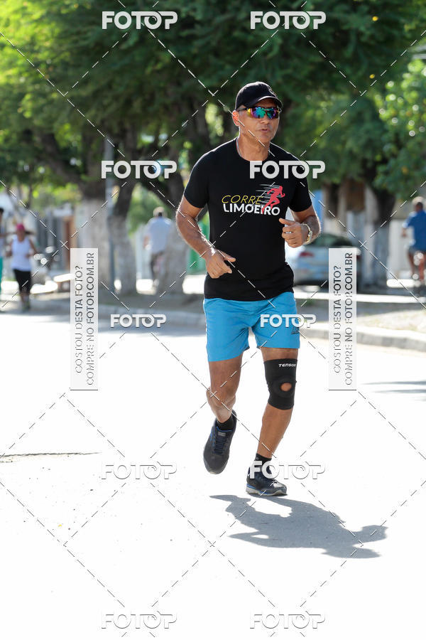 Buy your photos of the eventTreino Comemorativo - 1 ano do Corre Limoeiro on Fotop
