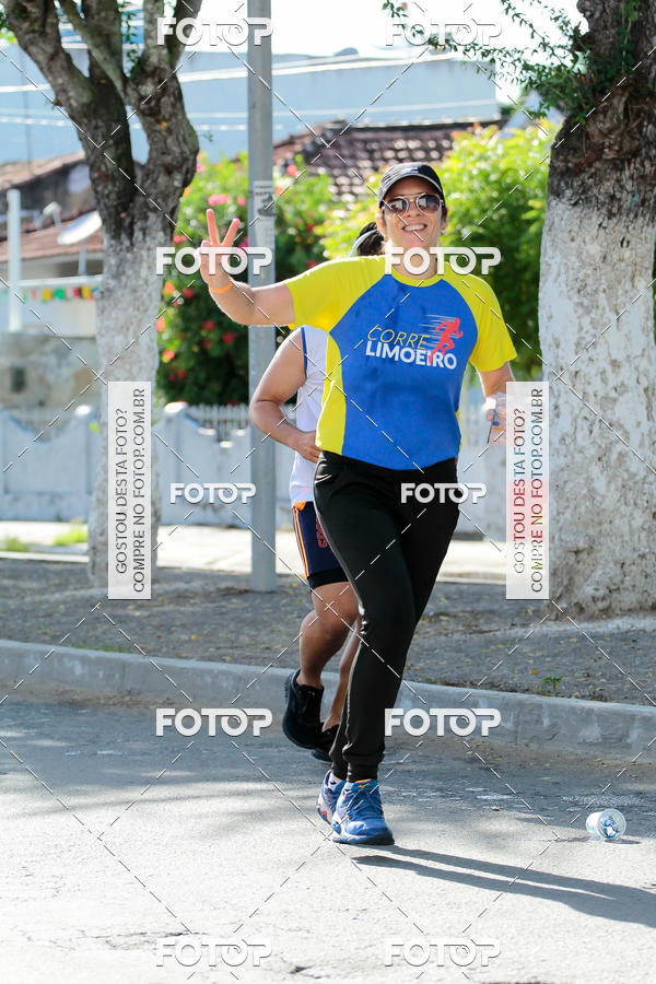 Buy your photos of the eventTreino Comemorativo - 1 ano do Corre Limoeiro on Fotop