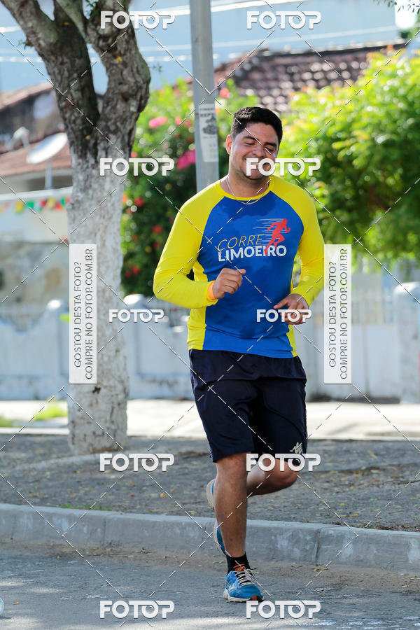 Buy your photos of the eventTreino Comemorativo - 1 ano do Corre Limoeiro on Fotop