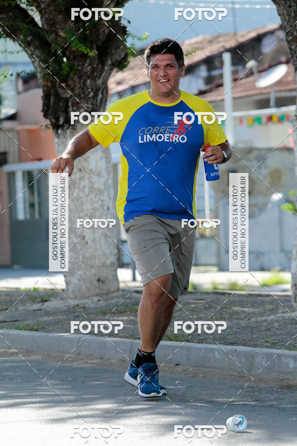Buy your photos of the eventTreino Comemorativo - 1 ano do Corre Limoeiro on Fotop