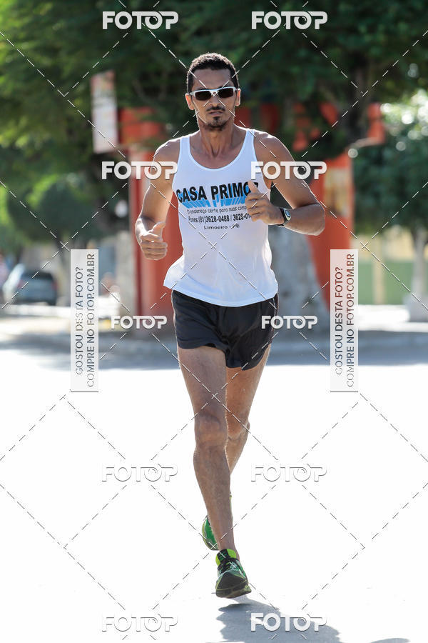 Buy your photos of the eventTreino Comemorativo - 1 ano do Corre Limoeiro on Fotop