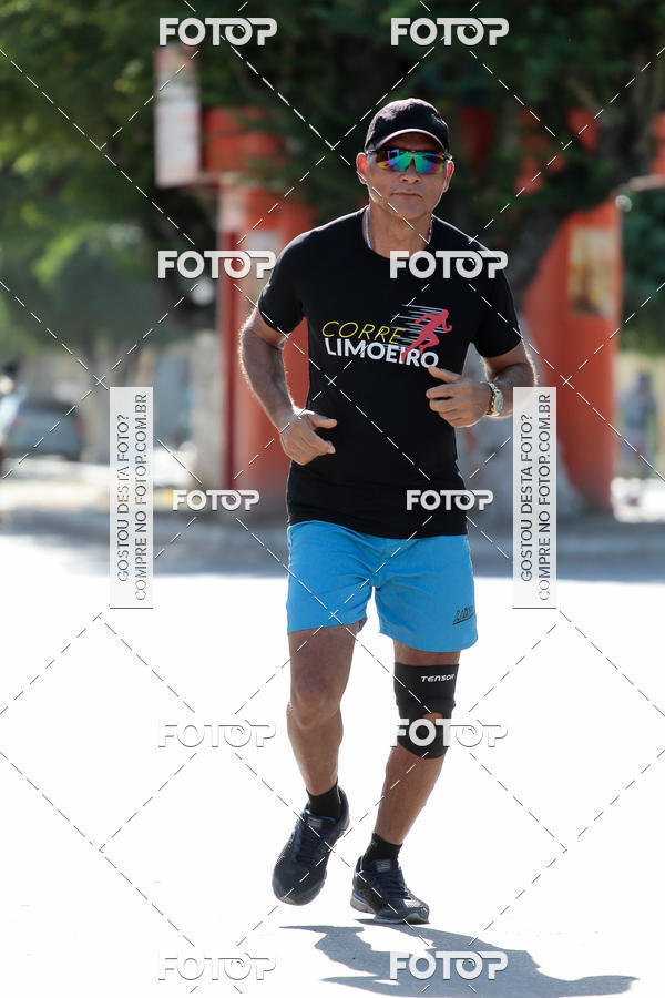 Buy your photos of the eventTreino Comemorativo - 1 ano do Corre Limoeiro on Fotop