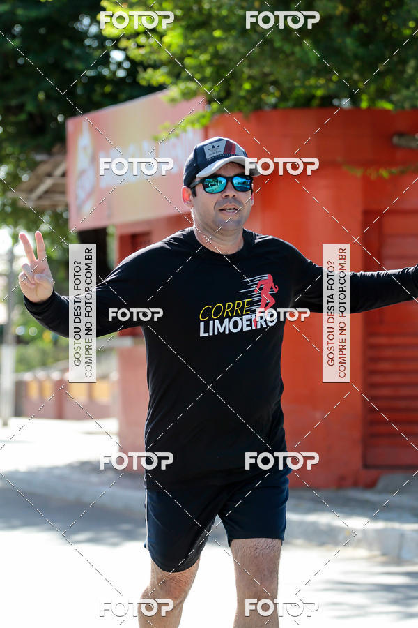 Buy your photos of the eventTreino Comemorativo - 1 ano do Corre Limoeiro on Fotop