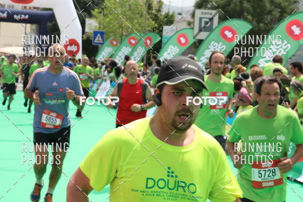 Buy your photos of the eventMeia Maratona Douro 2017 on Fotop