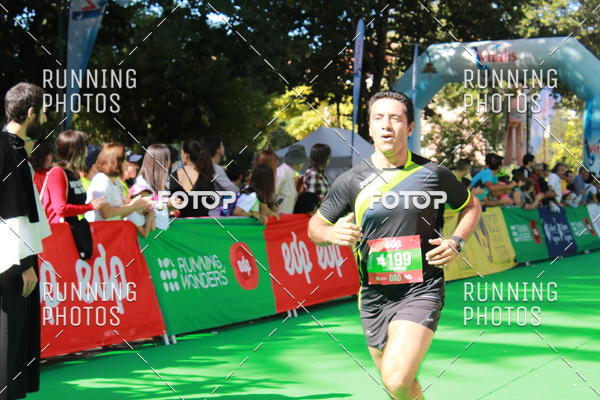 Buy your photos of the eventMeia Maratona Do 2017 on Fotop