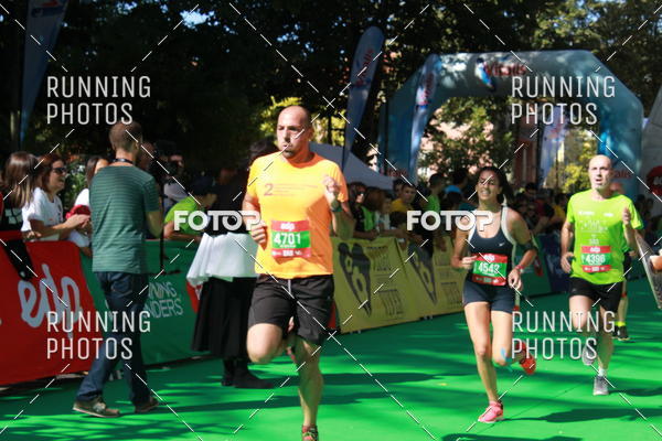 Buy your photos of the eventMeia Maratona Do 2017 on Fotop