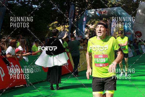 Buy your photos of the eventMeia Maratona Do 2017 on Fotop