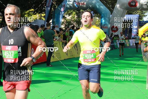 Buy your photos of the eventMeia Maratona Do 2017 on Fotop