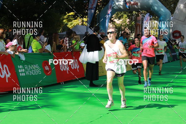 Buy your photos of the eventMeia Maratona Do 2017 on Fotop