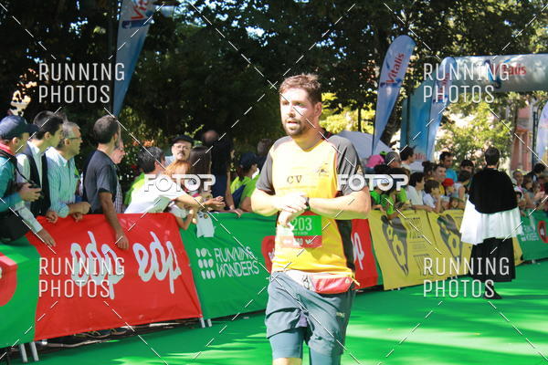 Buy your photos of the eventMeia Maratona Do 2017 on Fotop