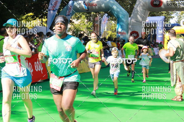 Buy your photos of the eventMeia Maratona Do 2017 on Fotop