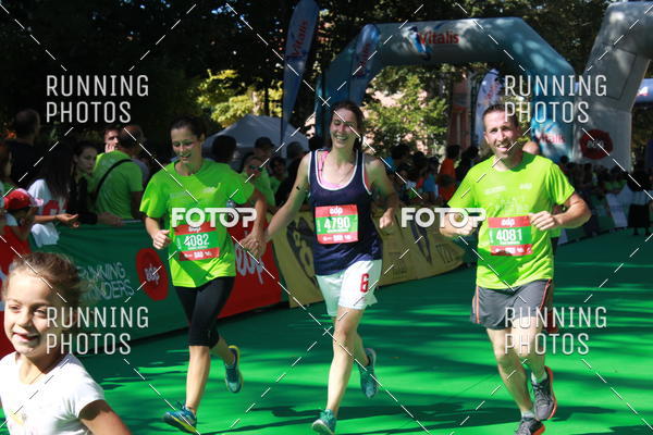 Buy your photos of the eventMeia Maratona Do 2017 on Fotop