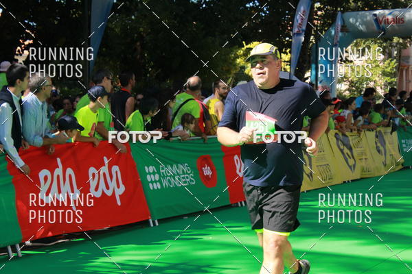 Buy your photos of the eventMeia Maratona Do 2017 on Fotop