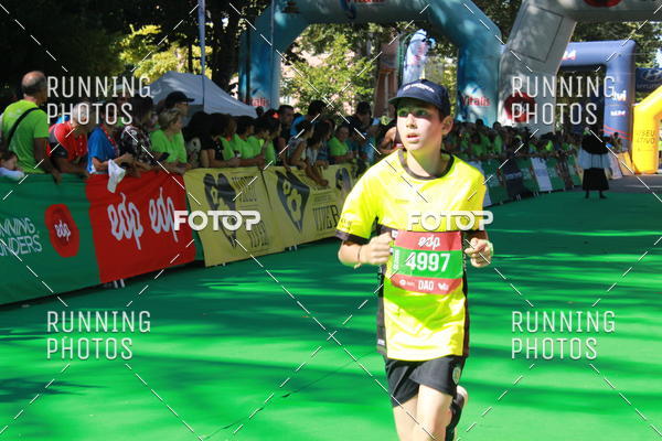 Buy your photos of the eventMeia Maratona Do 2017 on Fotop