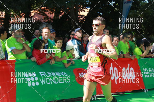 Buy your photos of the eventMeia Maratona Do 2017 on Fotop