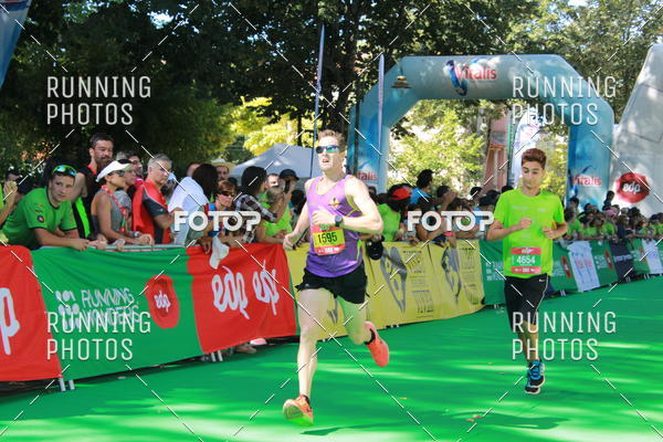 Buy your photos of the eventMeia Maratona Do 2017 on Fotop