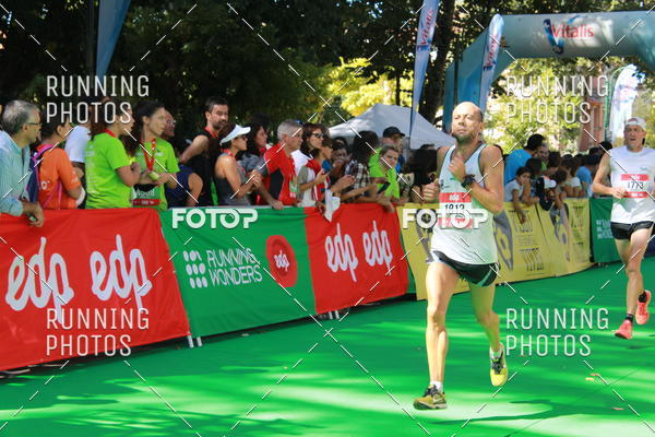 Buy your photos of the eventMeia Maratona Do 2017 on Fotop