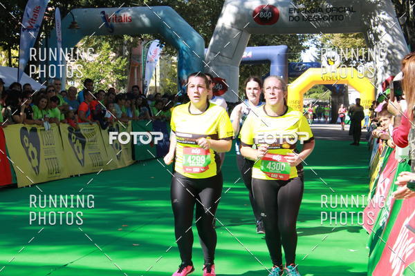 Buy your photos of the eventMeia Maratona Do 2017 on Fotop