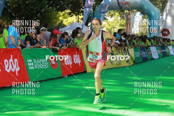 Buy your photos of the eventMeia Maratona Do 2017 on Fotop