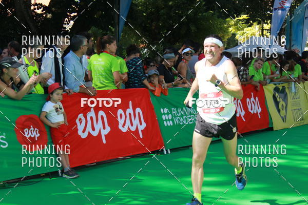 Buy your photos of the eventMeia Maratona Do 2017 on Fotop