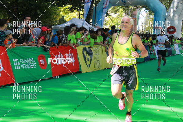 Buy your photos of the eventMeia Maratona Do 2017 on Fotop