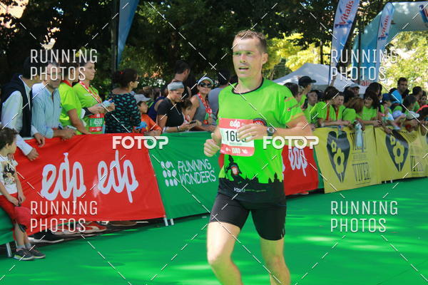 Buy your photos of the eventMeia Maratona Do 2017 on Fotop